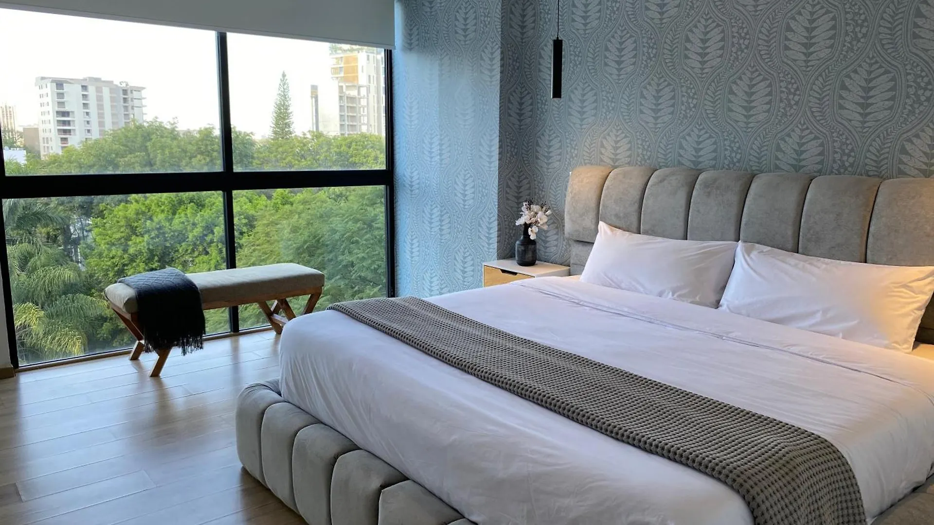 Dreamhaus Guadalajara Country Club Aparthotel