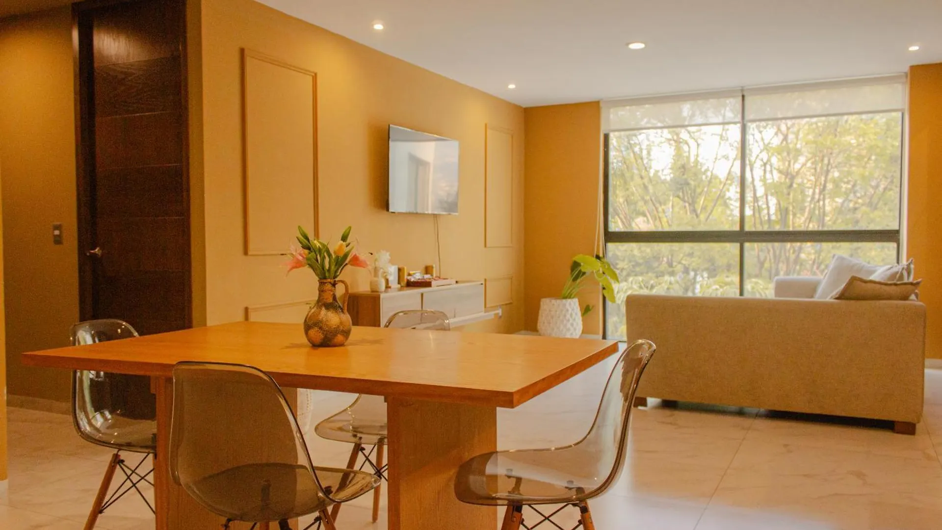 Dreamhaus Guadalajara Country Club Aparthotel