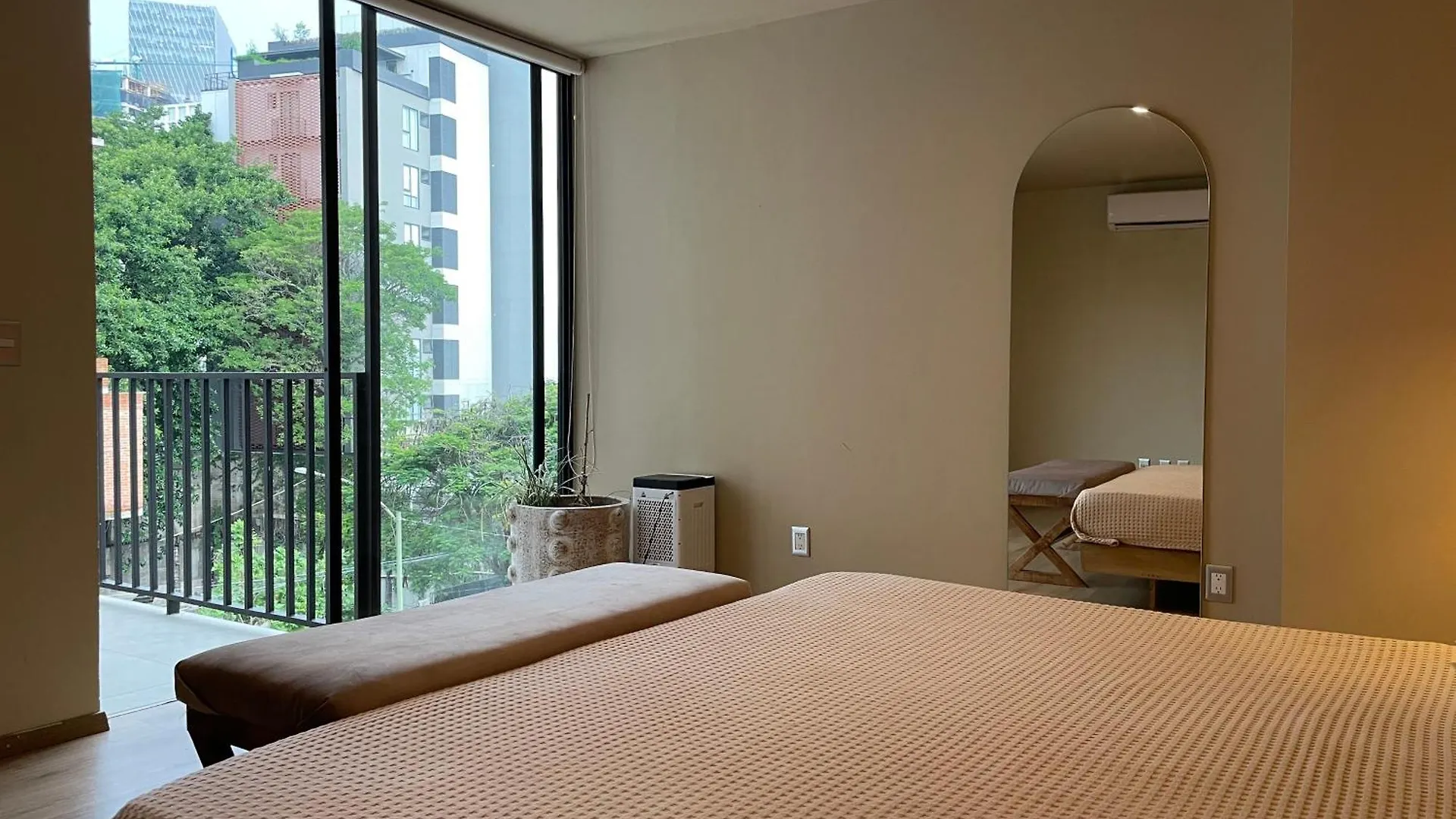 Aparthotel Dreamhaus Guadalajara Country Club