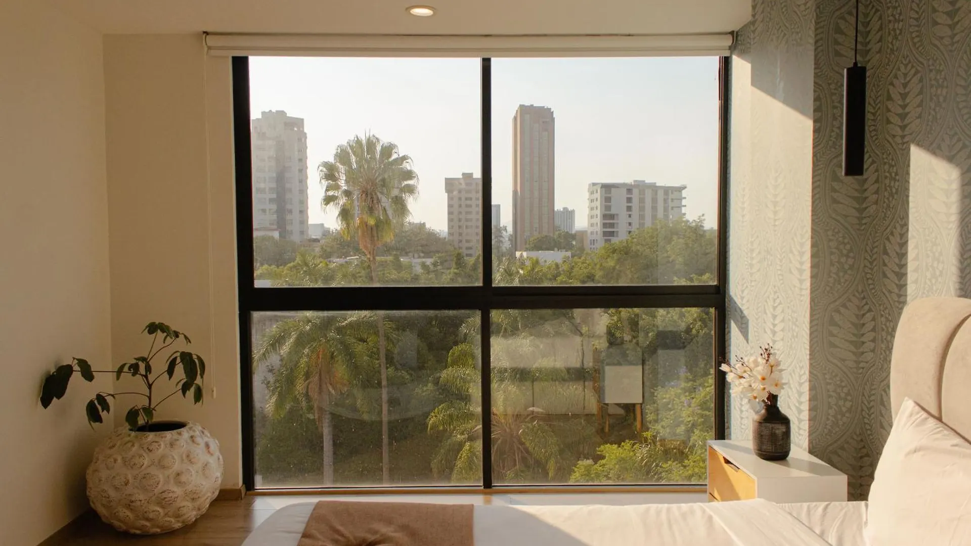 Aparthotel Dreamhaus Guadalajara Country Club